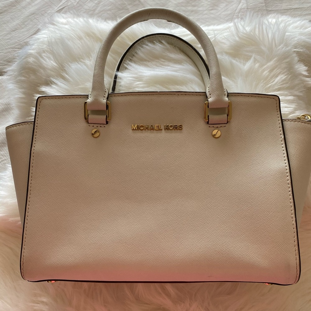 Michael Kors Handbag with strap